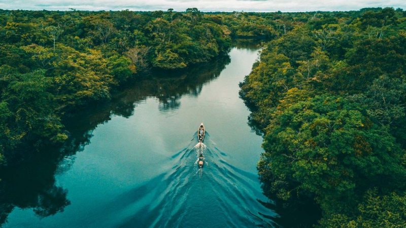 La più antica citazione del Rio Amazonas, riferita nell’Atlante del Cartografo genovese Visconte Maggiolo. Y. Pinzón li diede il nome: Fiume d’Acqua di Santa Maria della Mar Dolce”